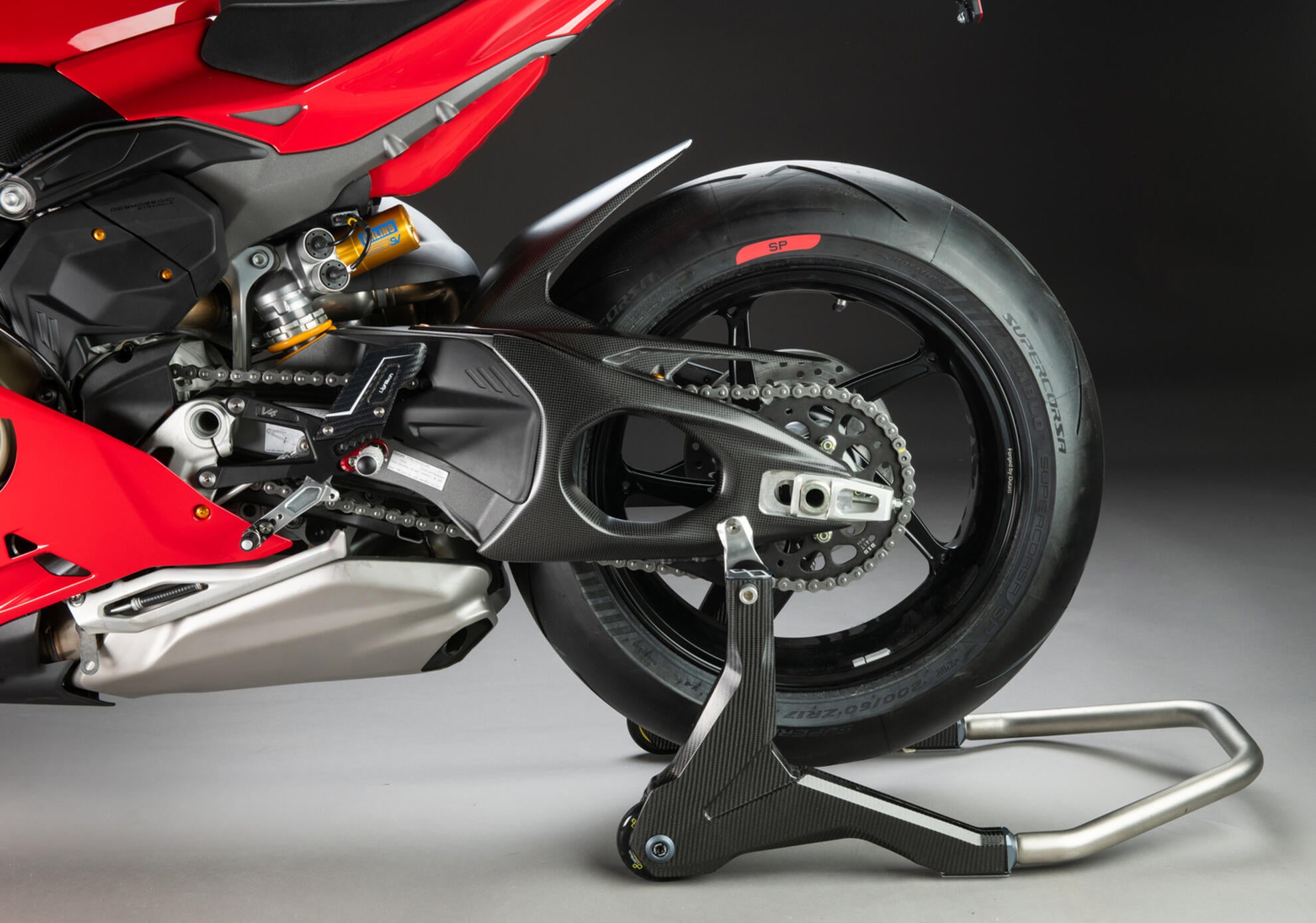 Carbon swingarm covers LighTech Ducati Panigale V4/S/R (25-26) CARD2460M 
