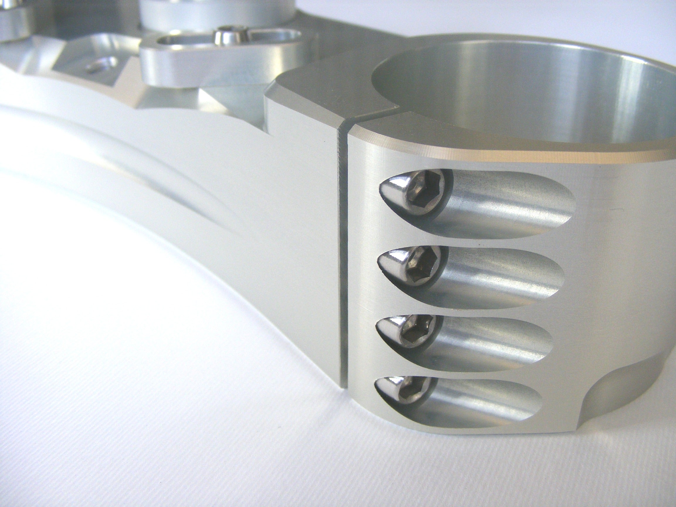 IMA Special Parts Racing Gabel Bridge with an adjustable offset Ducati Panigale V4/S (2025)