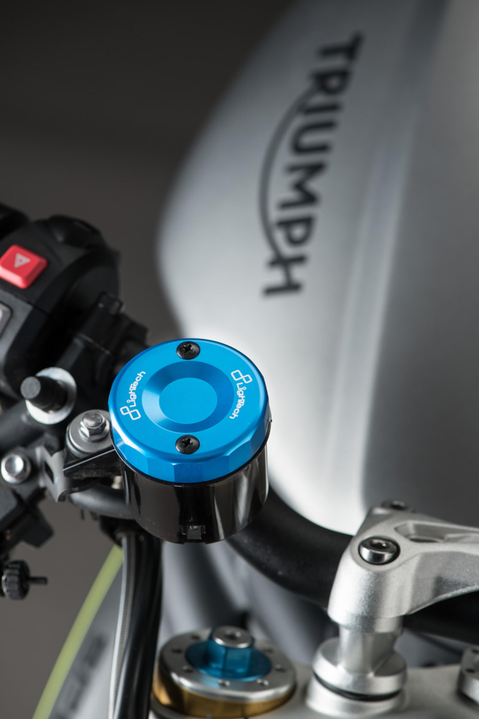 Compensation container lid at the front Light-tech Ducati Panigale 959 (16-19) FBC04