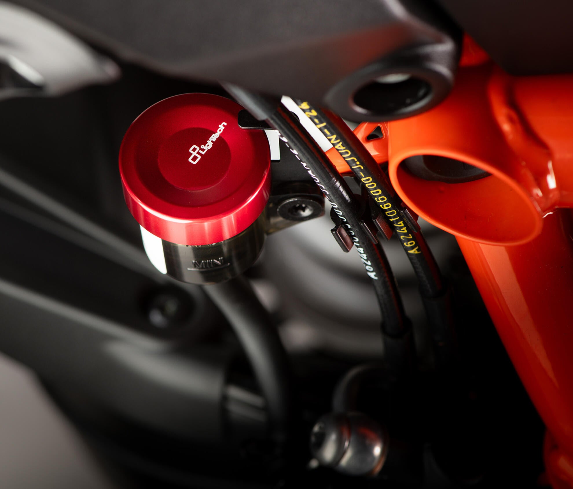 Compensation container lid at the rear light tech Ducati Panigale V4/S/R (20-24) FBC27