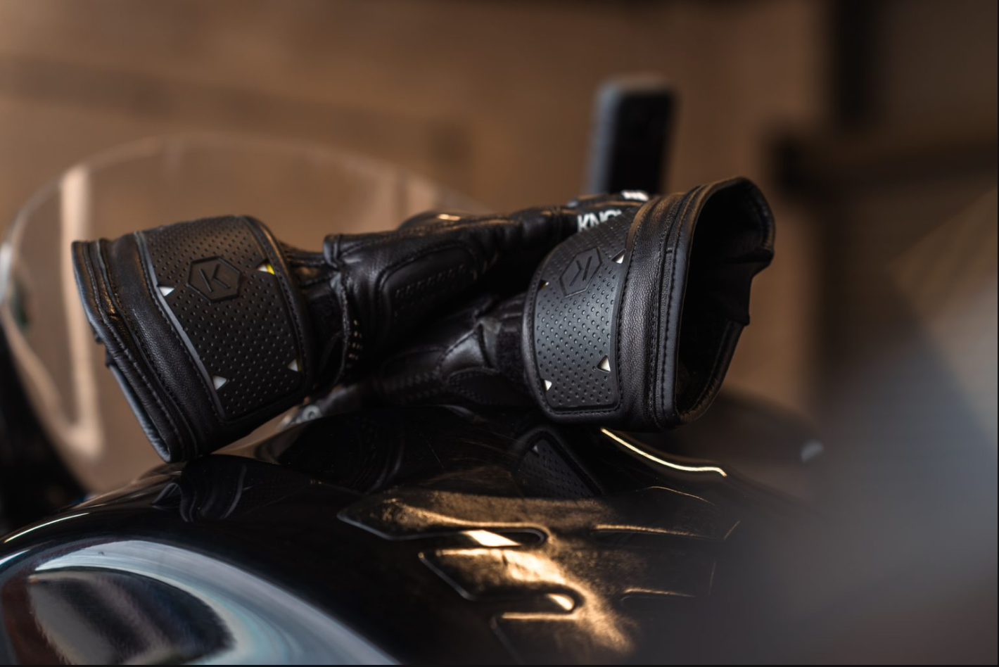 Knox Oulton MK2 Sport Leather Gloves | Men | Black/White | 1011352160050 