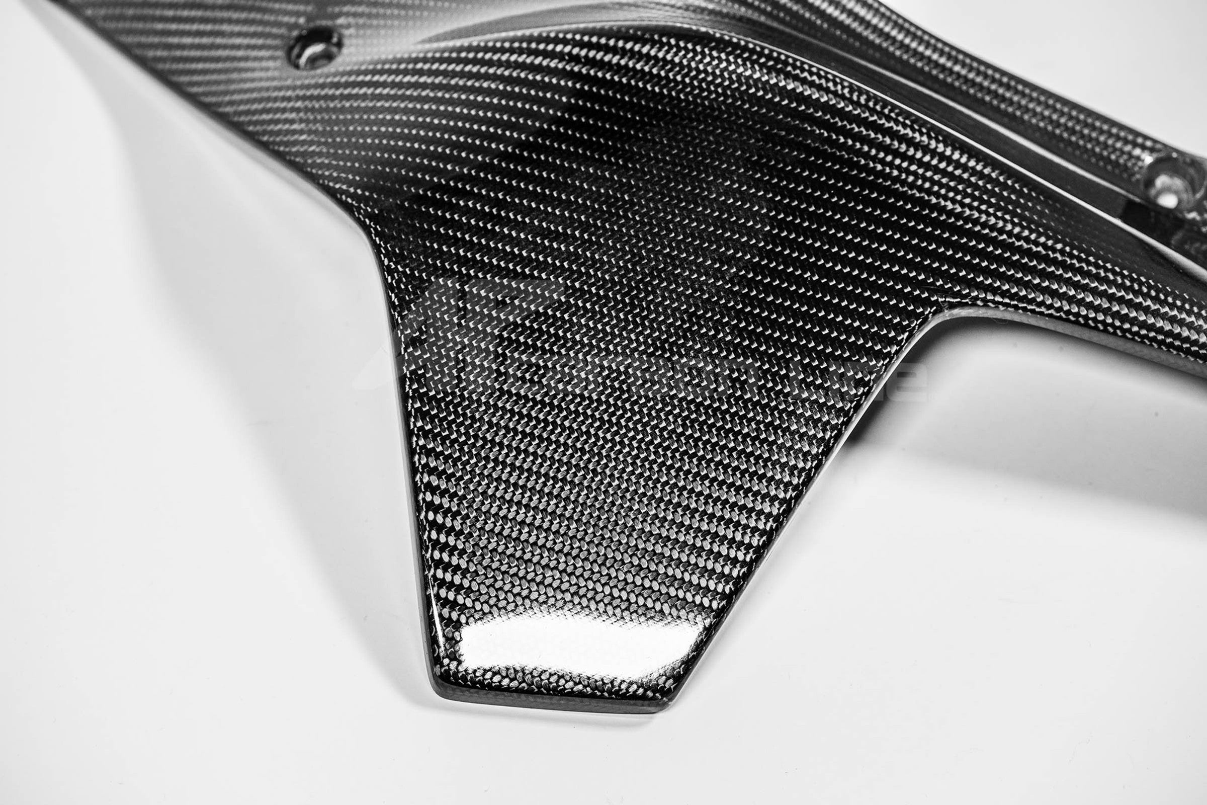 Side part on the right 200g AP carbon line yamaha yzf-r1/m rn65 (20-25)