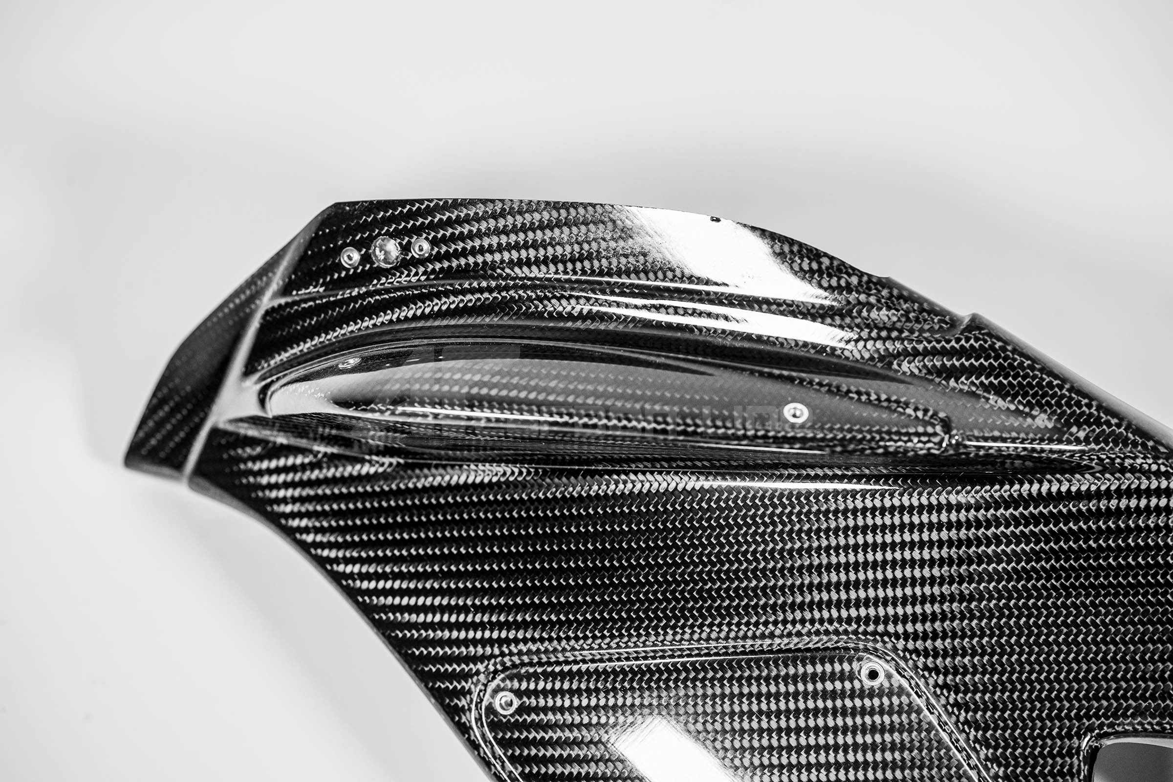 Panel lateral izquierdo 200g AP Carbon Line Honda CBR 1000 RR-R SC82 (20-23) 